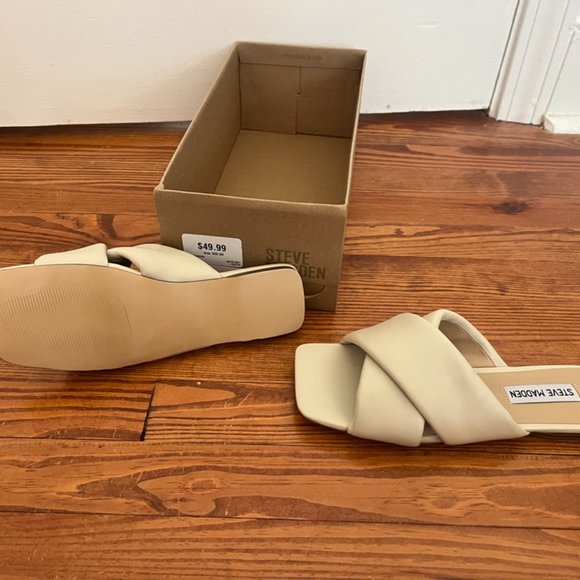 Steve Madden Mayra slide sandal in bone, size 6, square toe, flat - Picture 4 of 6